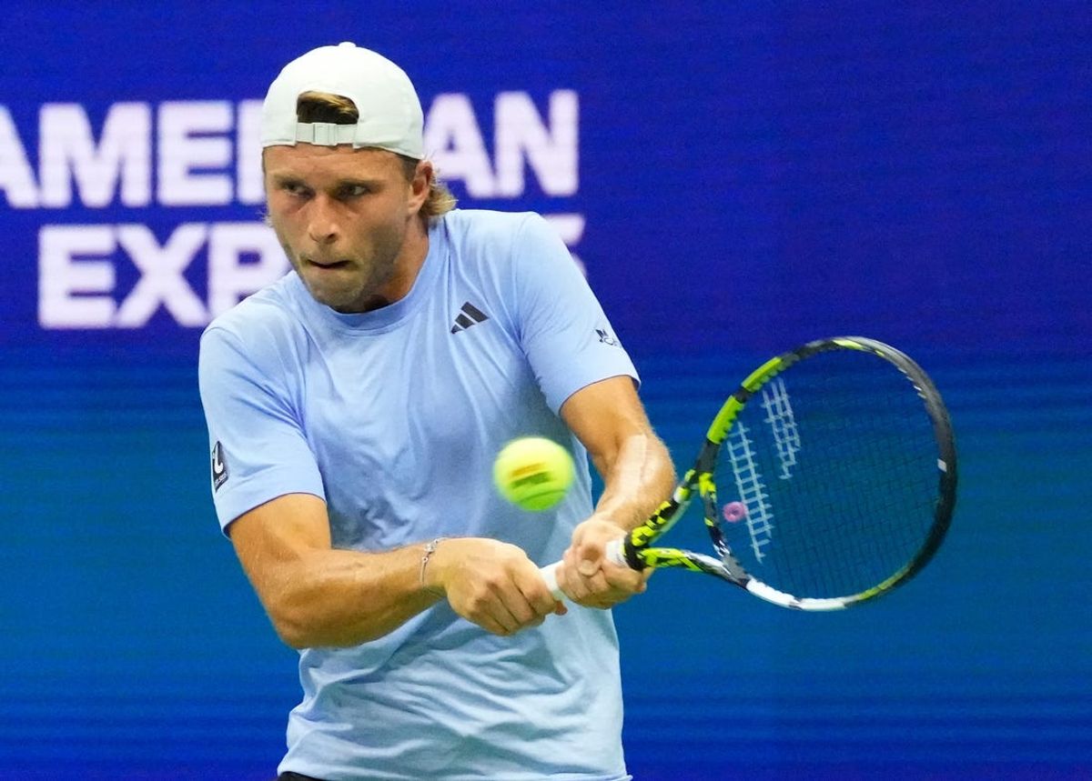 Alexandre Muller, Sebastian Baez deliver upsets in Rome
