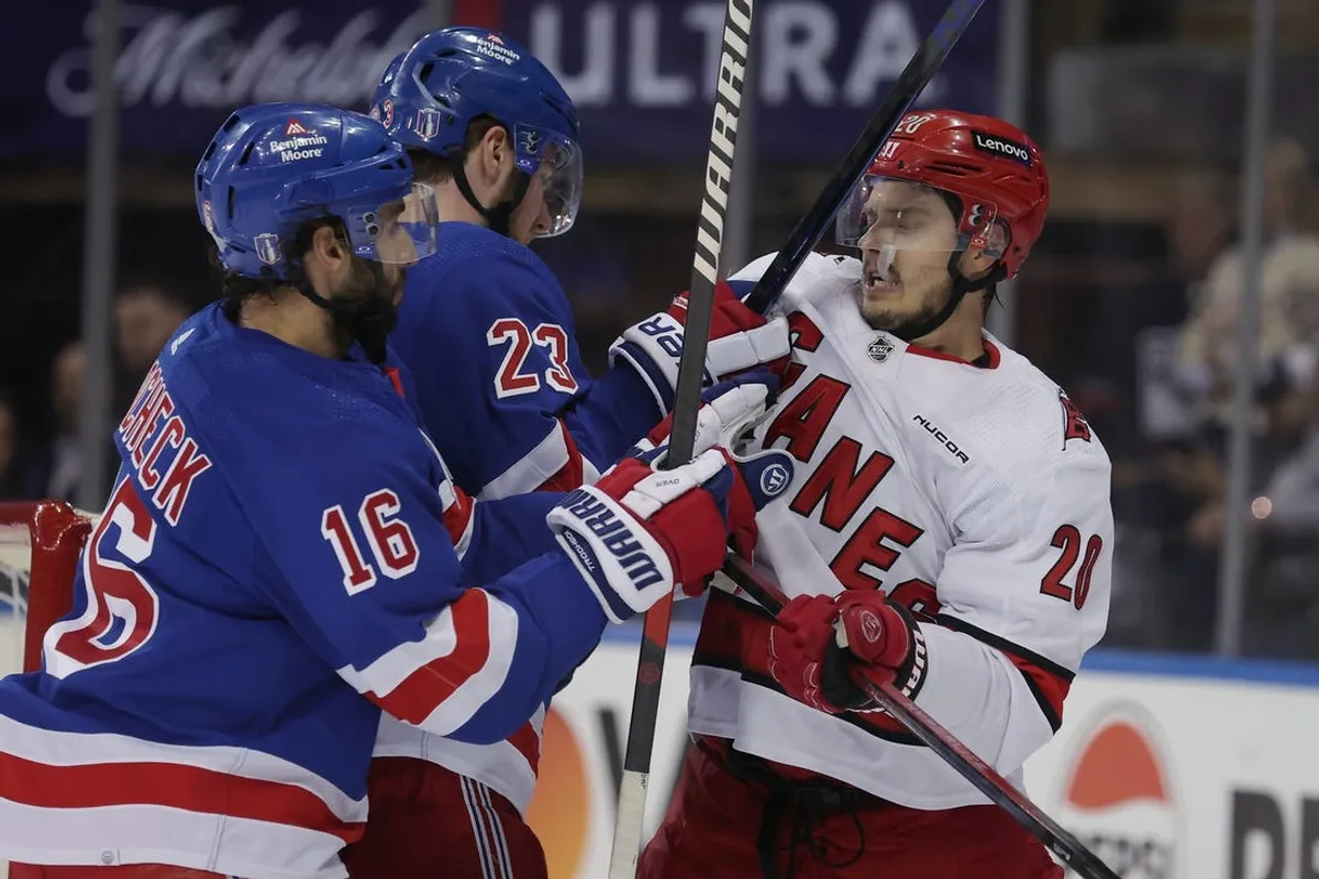 Hurricanes' 4-goal third period forces Game 6 vs. Rangers