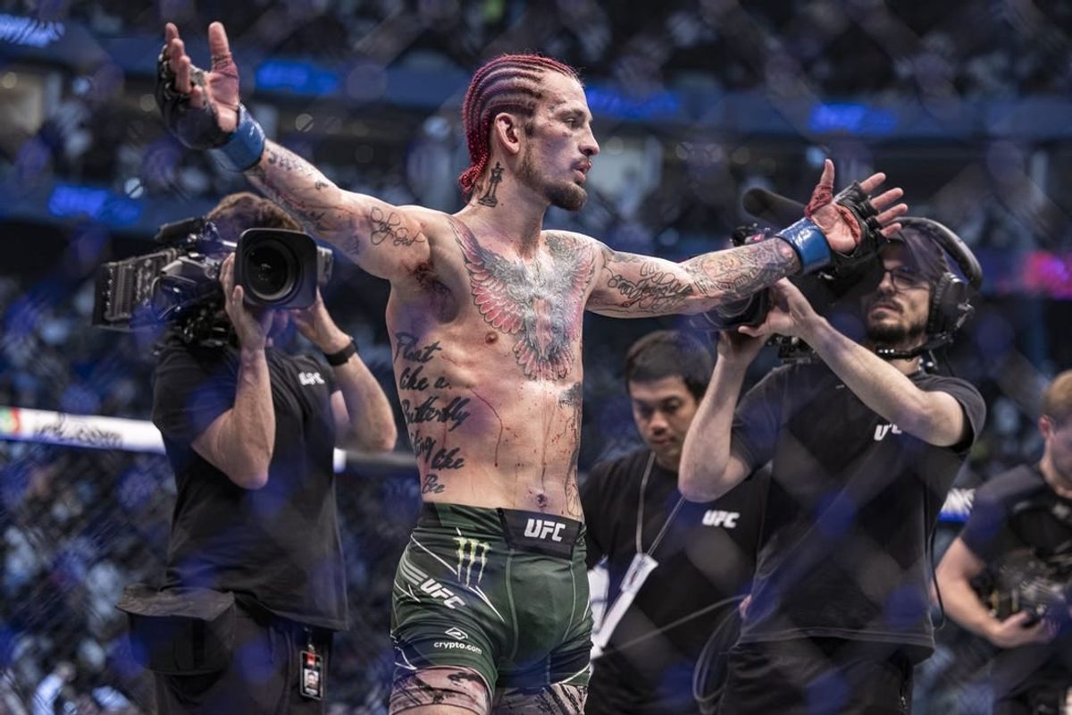 Sean O'Malley defends bantamweight title at UFC 299