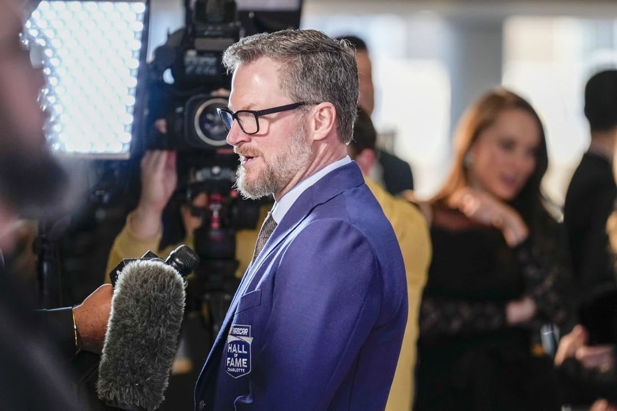 Report: Racing analyst Dale Earnhardt Jr. leaving NBC