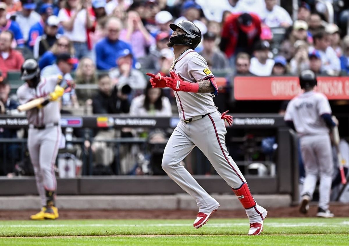 Braves flirt with no-hitter, baffle Mets