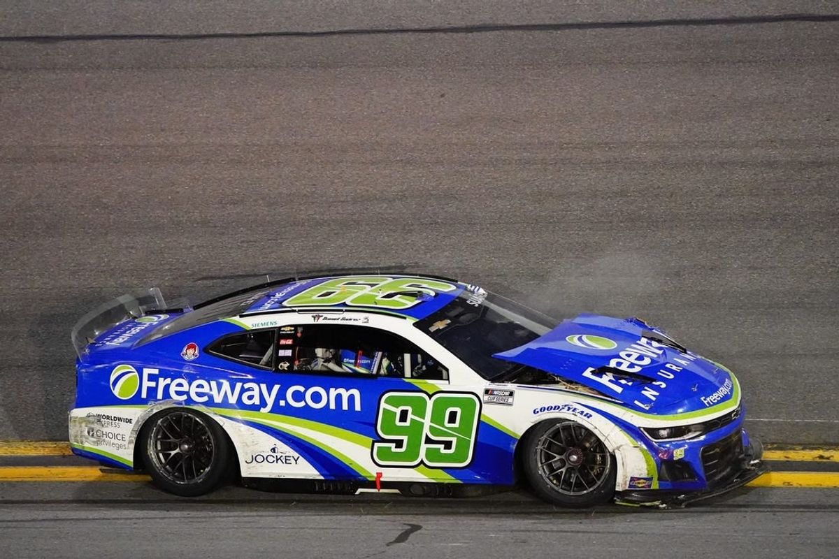 Daniel Suarez wins Atlanta shootout in photo finish