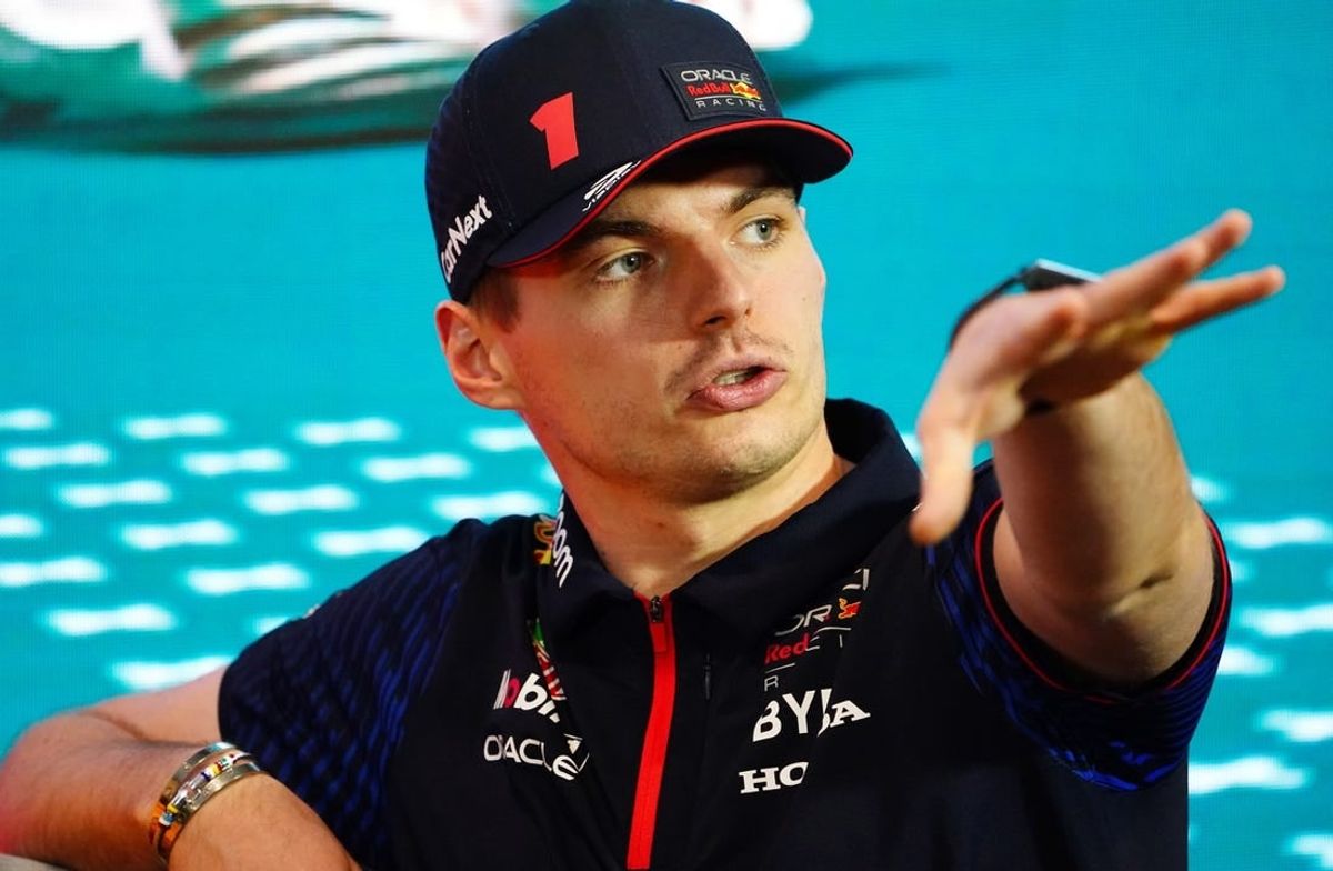 Max Verstappen 'very happy' at Red Bull amid Mercedes rumors