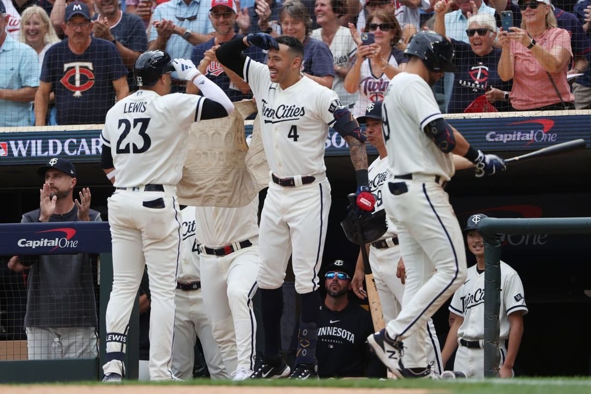 MLB roundup: Twins snap historic playoff losing streak