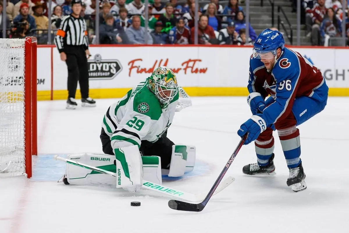 Stars top Avalanche again to take control of series